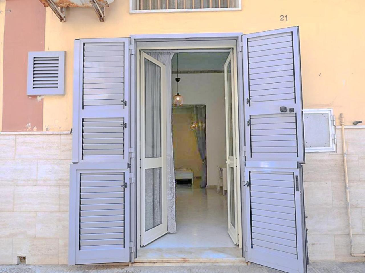 פולינאנו א מארה Perla Marina Room מראה חיצוני תמונה